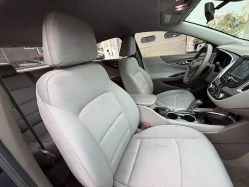 Used 2016 Chevrolet Malibu LT image 34