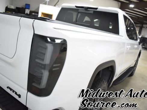 Used 2022 GMC Sierra 1500 AT4 w/ AT4 Premium Package image 6
