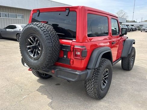 New 2026 Jeep Wrangler Rubicon w/ Xtreme 35 Tire Package image 3