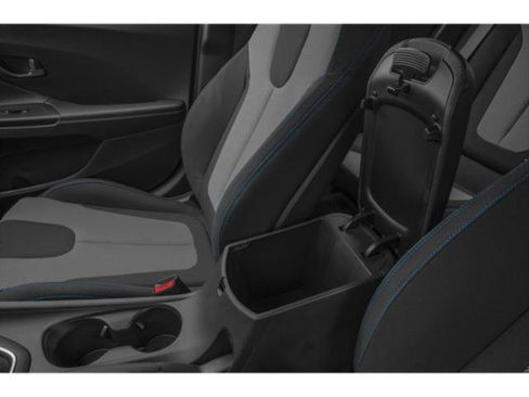 Used 2019 Hyundai Veloster 2.0 FWD image 17