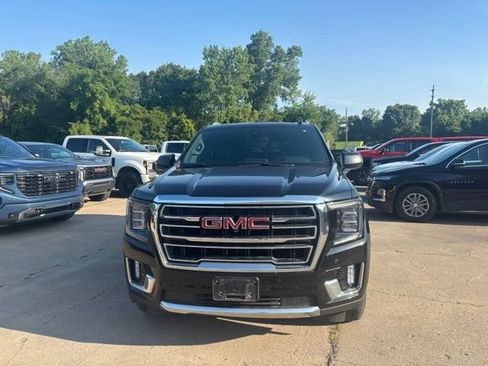 Used 2021 GMC Yukon SLT w/ SLT Luxury Package AWD/4WD image 2