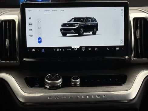 Used 2025 Ford Expedition Max Platinum image 19