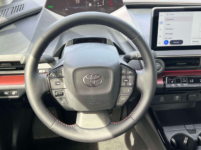 Used 2026 Toyota Prius Plug-In Hybrid FWD image 17