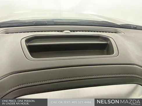 Used 2022 GMC Sierra 1500 Elevation w/ Preferred Package AWD/4WD image 31