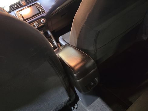 Used 2024 Nissan Versa SV FWD image 21