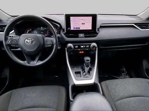 Used 2024 Toyota RAV4 XLE FWD image 15