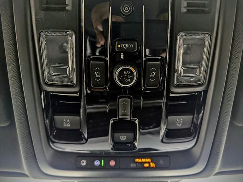 New 2026 Chevrolet Suburban Premier AWD/4WD image 30