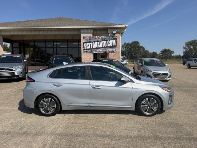 Used 2020 Hyundai Ioniq SEL FWD image 1
