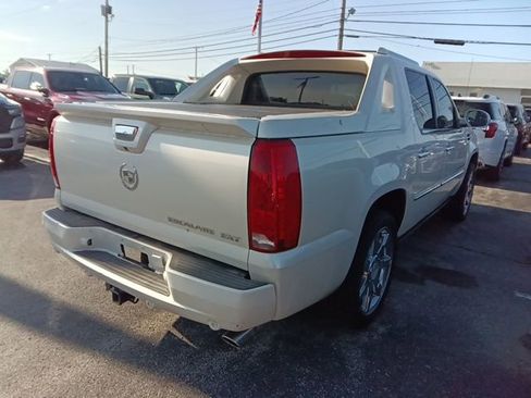 Used 2008 Cadillac Escalade EXT AWD/4WD image 5