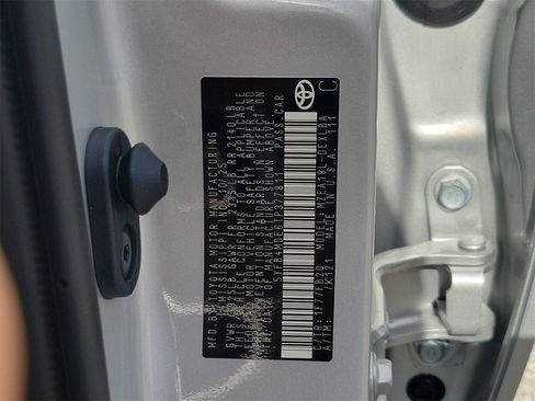 Used 2026 Toyota Corolla LE image 31