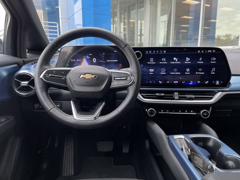 Used 2024 Chevrolet Equinox EV LT w/ LPO, Blackout Package image 16