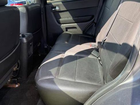 Used 2011 Ford Escape Limited w/ 301A Rapid Spec Order Code FWD image 12