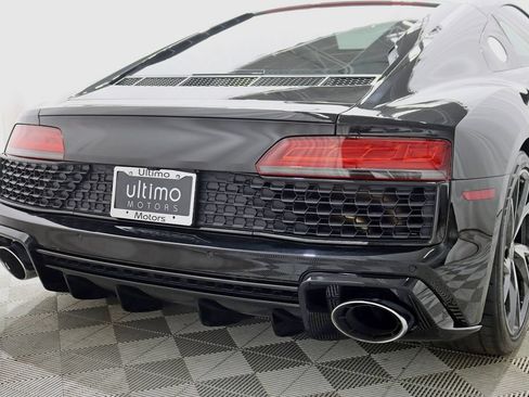 Used 2021 Audi R8 V10 w/ Premium Package RWD image 12