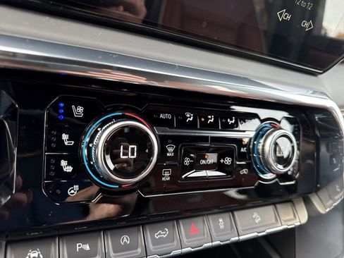 New 2026 GMC Sierra 1500 Denali Ultimate image 24