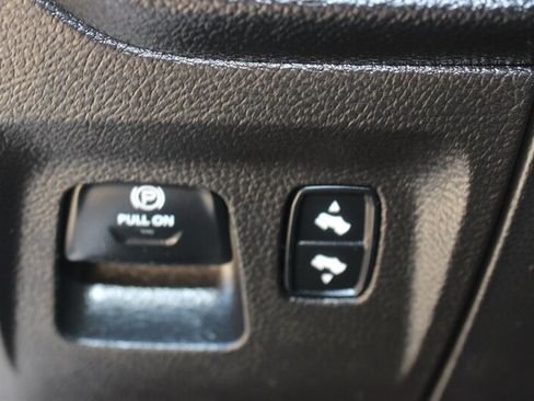 Used 2020 RAM 1500 Big Horn AWD/4WD image 38