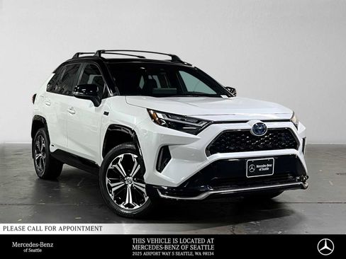 Used 2024 Toyota RAV4 XSE w/ Weather Package AWD/4WD image 1