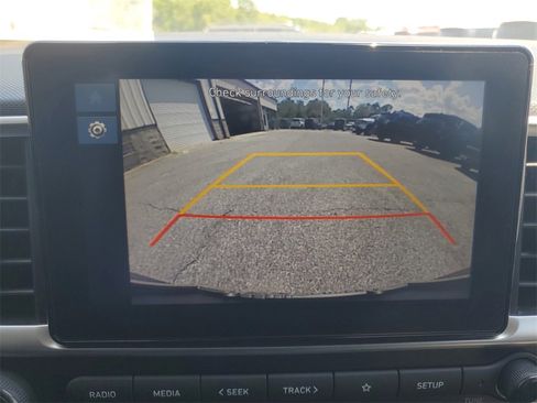 New 2025 Hyundai Venue SEL image 27