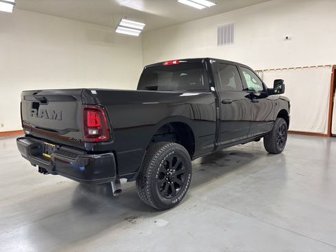 New 2026 RAM 2500 Big Horn AWD/4WD image 8
