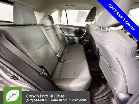 Used 2025 Toyota RAV4 LE AWD/4WD image 16
