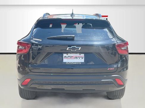 Used 2024 Chevrolet Trax RS w/ Sunroof Package FWD image 6
