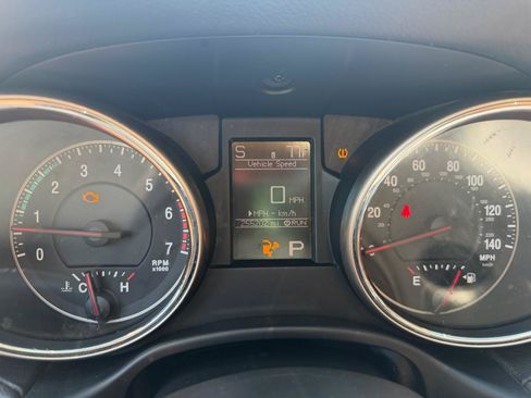 Used 2013 Jeep Grand Cherokee Overland w/ Advance Technology Group AWD/4WD image 22