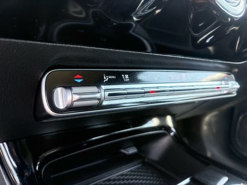 Used 2025 Mercedes-Benz CLA 250 4MATIC image 25