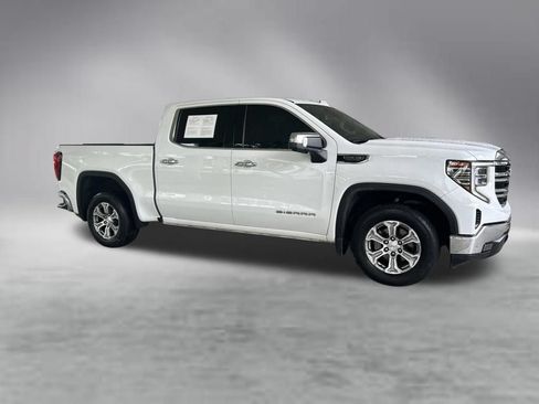 Used 2024 GMC Sierra 1500 SLT RWD image 2