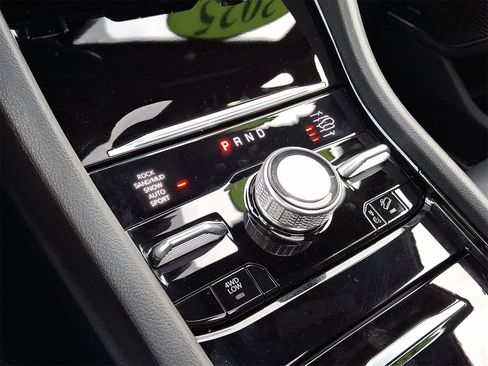 New 2025 Jeep Grand Cherokee L Overland w/ Advanced Protech Group III image 9