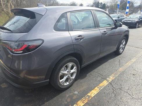 Used 2025 Honda HR-V LX image 8