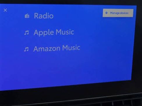 Used 2023 Toyota RAV4 XLE Premium image 25