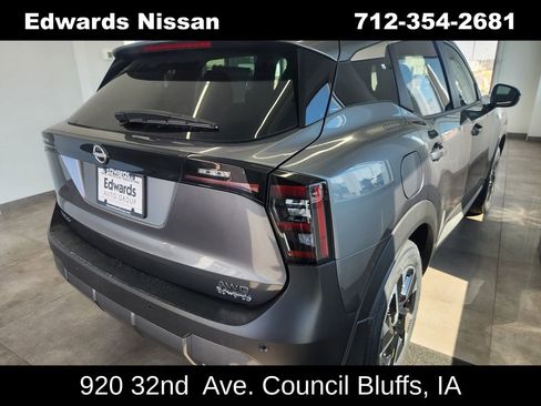 New 2025 Nissan Kicks SV w/ SV Premium Package image 10