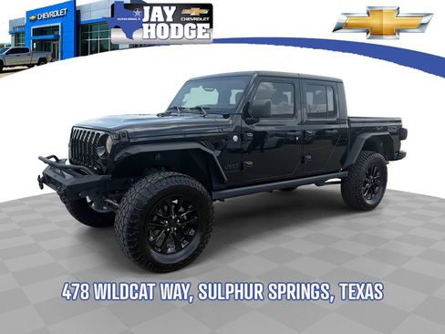 Used 2021 Jeep Gladiator Sport AWD/4WD image 1