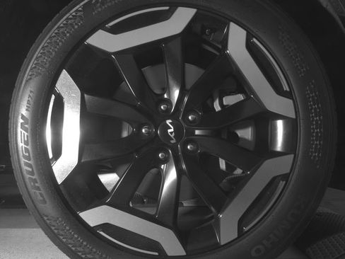 Used 2025 Kia Telluride S FWD image 11