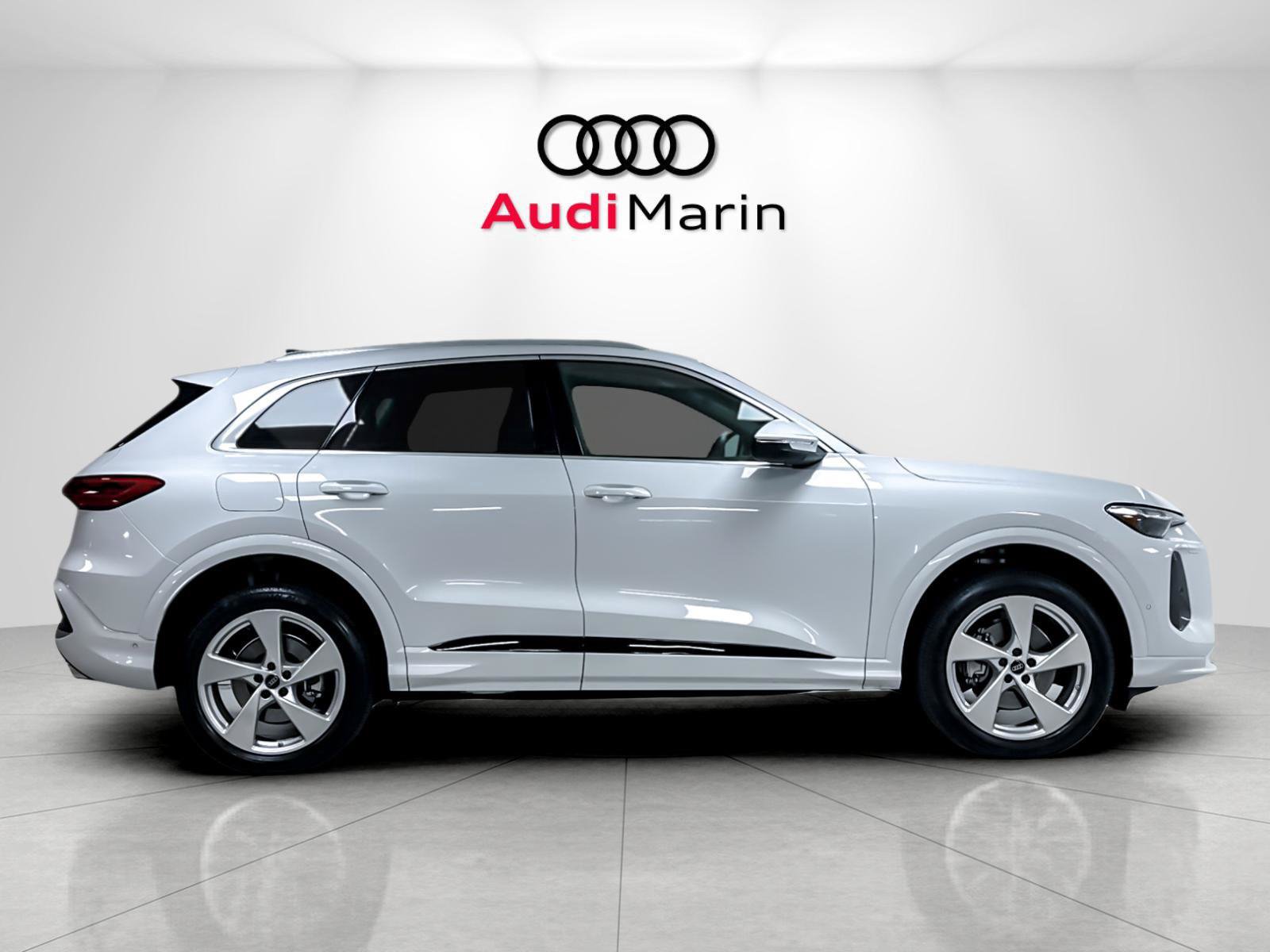 Used 2025 Audi Q5 Premium Plus AWD/4WD image 6