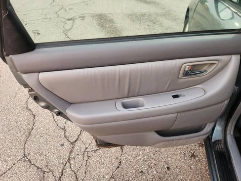 Used 2000 Toyota Avalon XL w/ Option Pkg 3 FWD image 12