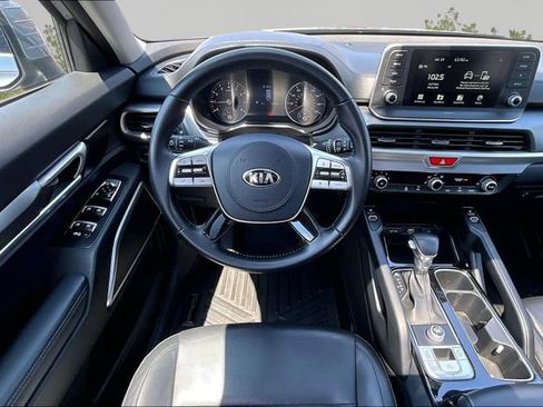 Used 2021 Kia Telluride S FWD image 5