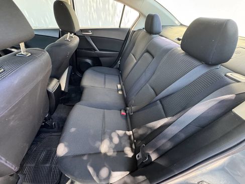 Used 2012 MAZDA MAZDA3 i Touring FWD image 12
