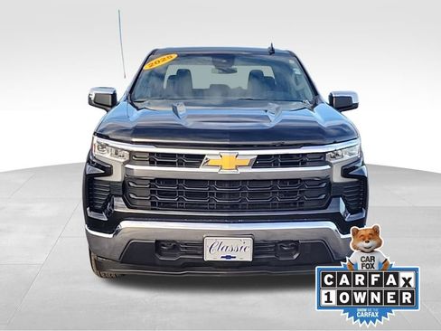 Used 2025 Chevrolet Silverado 1500 LT image 2