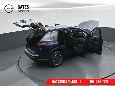 Used 2024 Nissan Rogue SV FWD image 49
