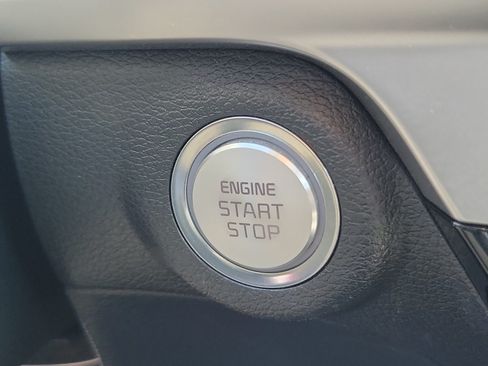 Used 2024 Kia Telluride S FWD image 22