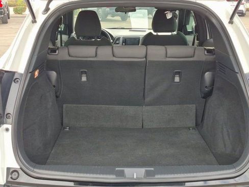 Used 2021 Honda HR-V Sport image 6