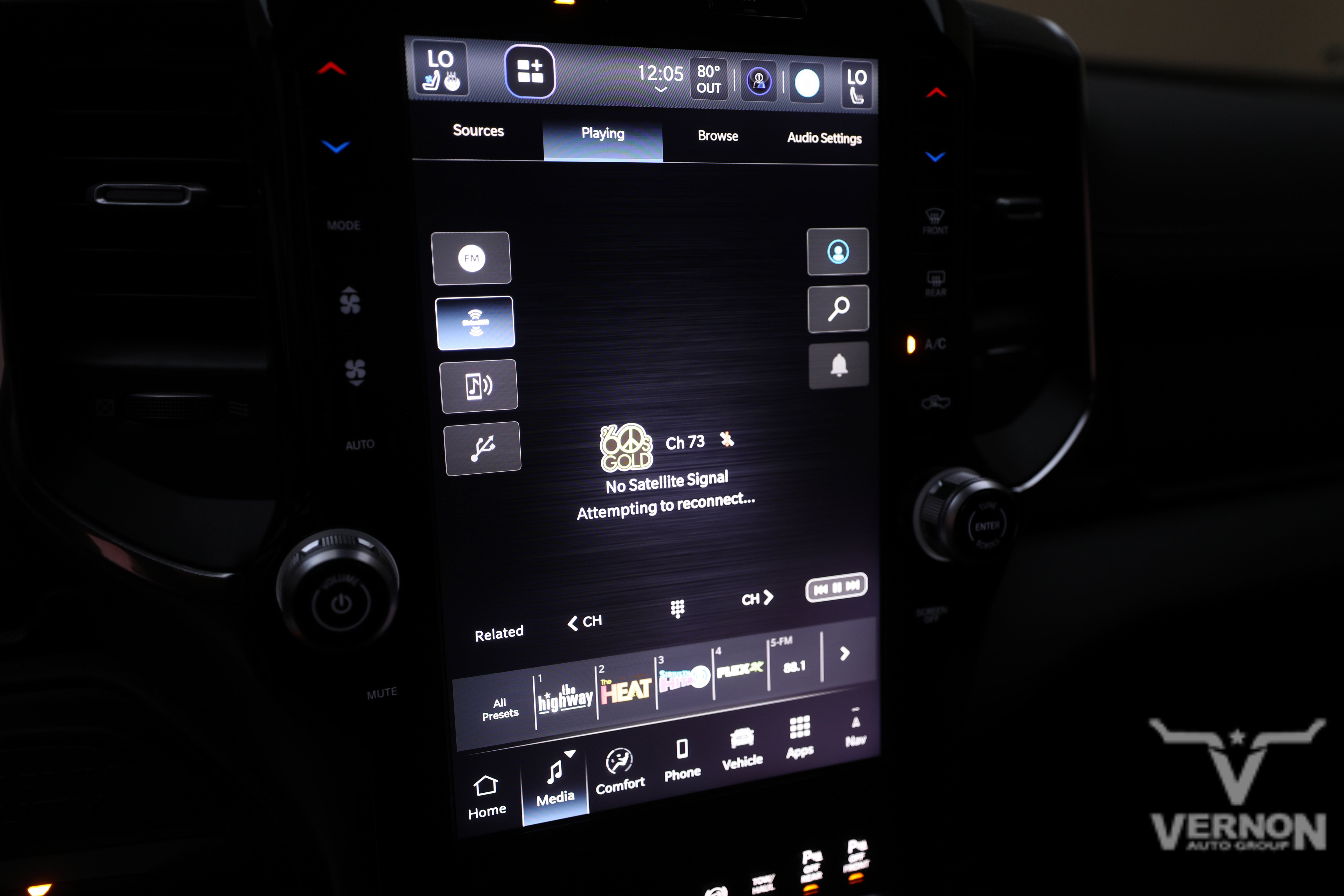 New 2026 RAM 3500 Laramie w/ Towing Technology Group AWD/4WD image 29