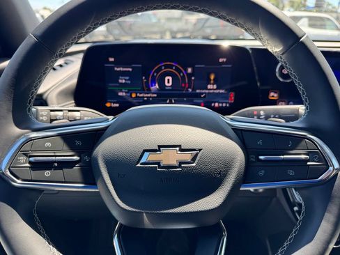 New 2026 Chevrolet Traverse LT w/ Driver Confidence Package FWD image 23