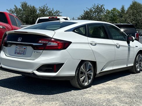 Used 2019 Honda Clarity Plug-In Hybrid image 3