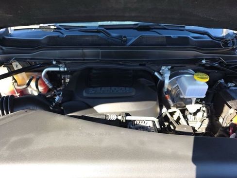 Used 2024 RAM 2500 Big Horn image 17