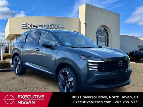 Used 2025 Nissan Kicks SR image 1