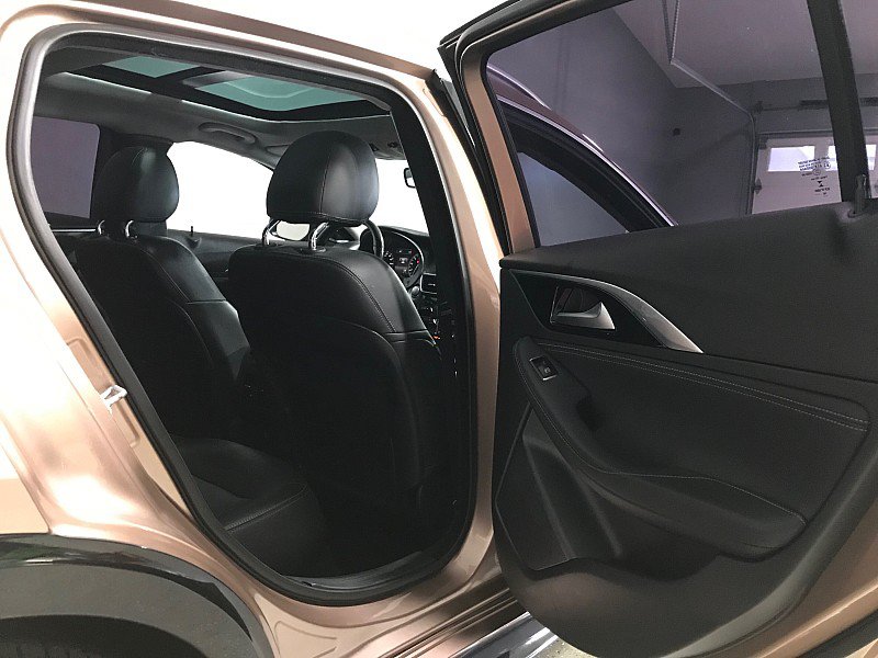 Used 2017 INFINITI QX30 Premium w/ Navigation Package FWD image 18