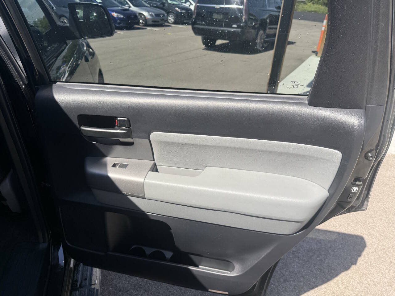 Used 2017 Toyota Sequoia SR5 RWD image 14