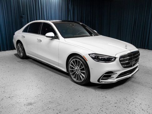 New 2026 Mercedes-Benz S 580 4MATIC Sedan image 3