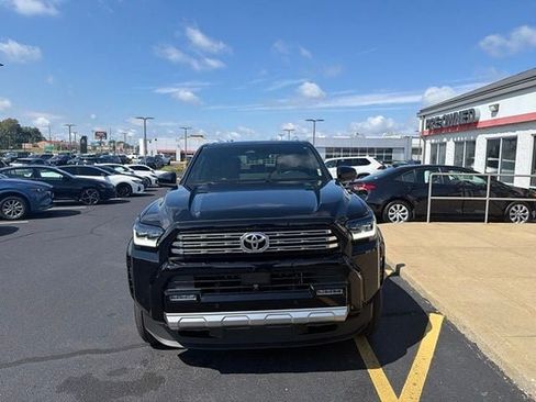 Certified 2025 Toyota 4Runner Limited AWD/4WD image 14